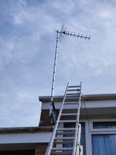 New digital aerial installation in Hemel Hempstead on a a 10ft mast to gain more height due to trees.